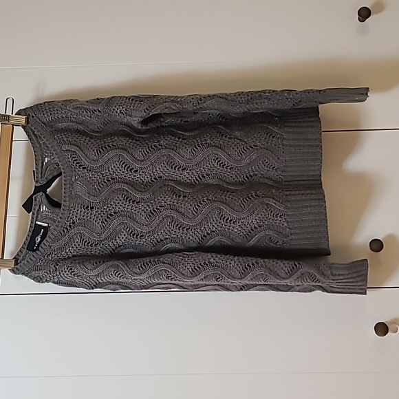 Women's sweaters - Picture 4 of 5